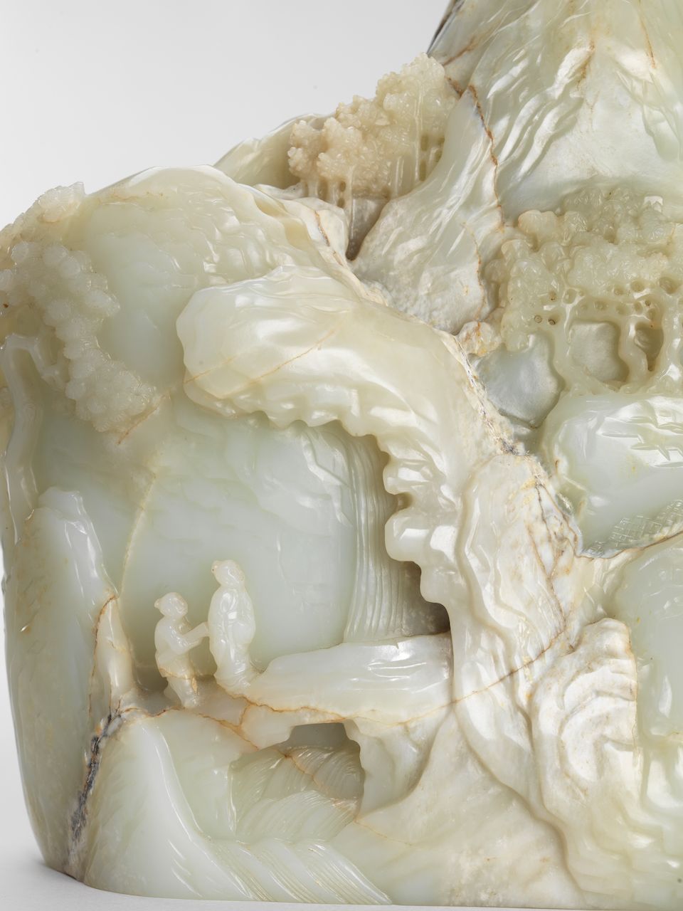 A rare massive pale green jade mountain Qianlong (2)