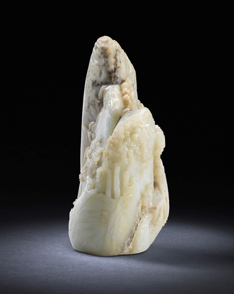 A rare massive pale green jade mountain Qianlong (2)