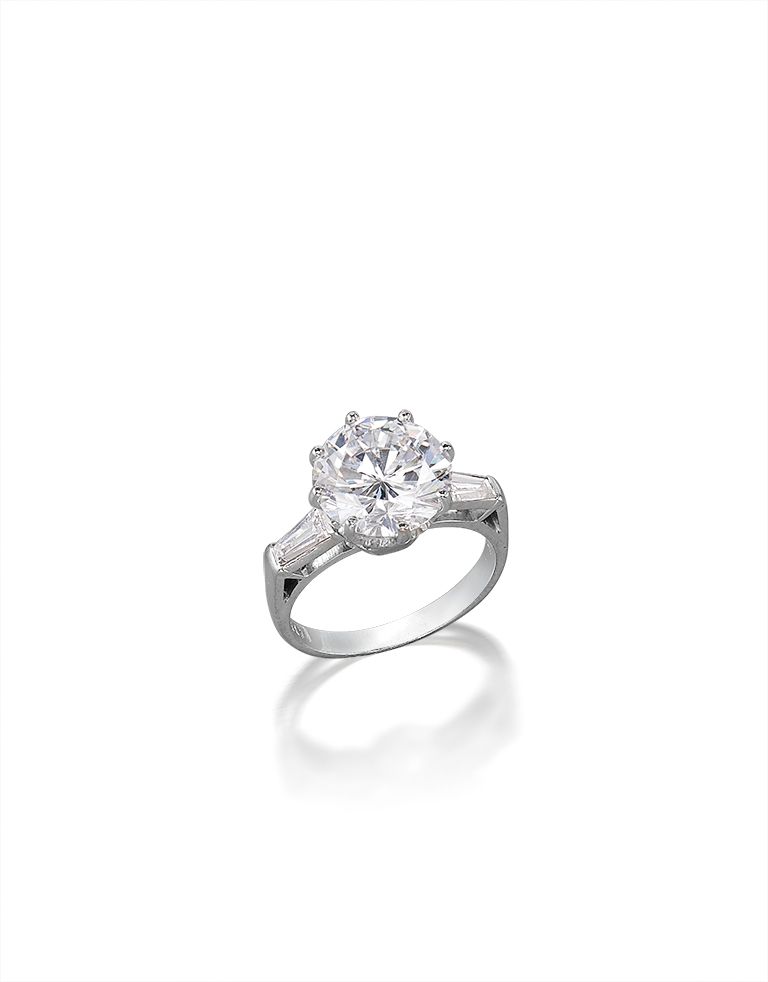 A Diamond Single-stone Ring