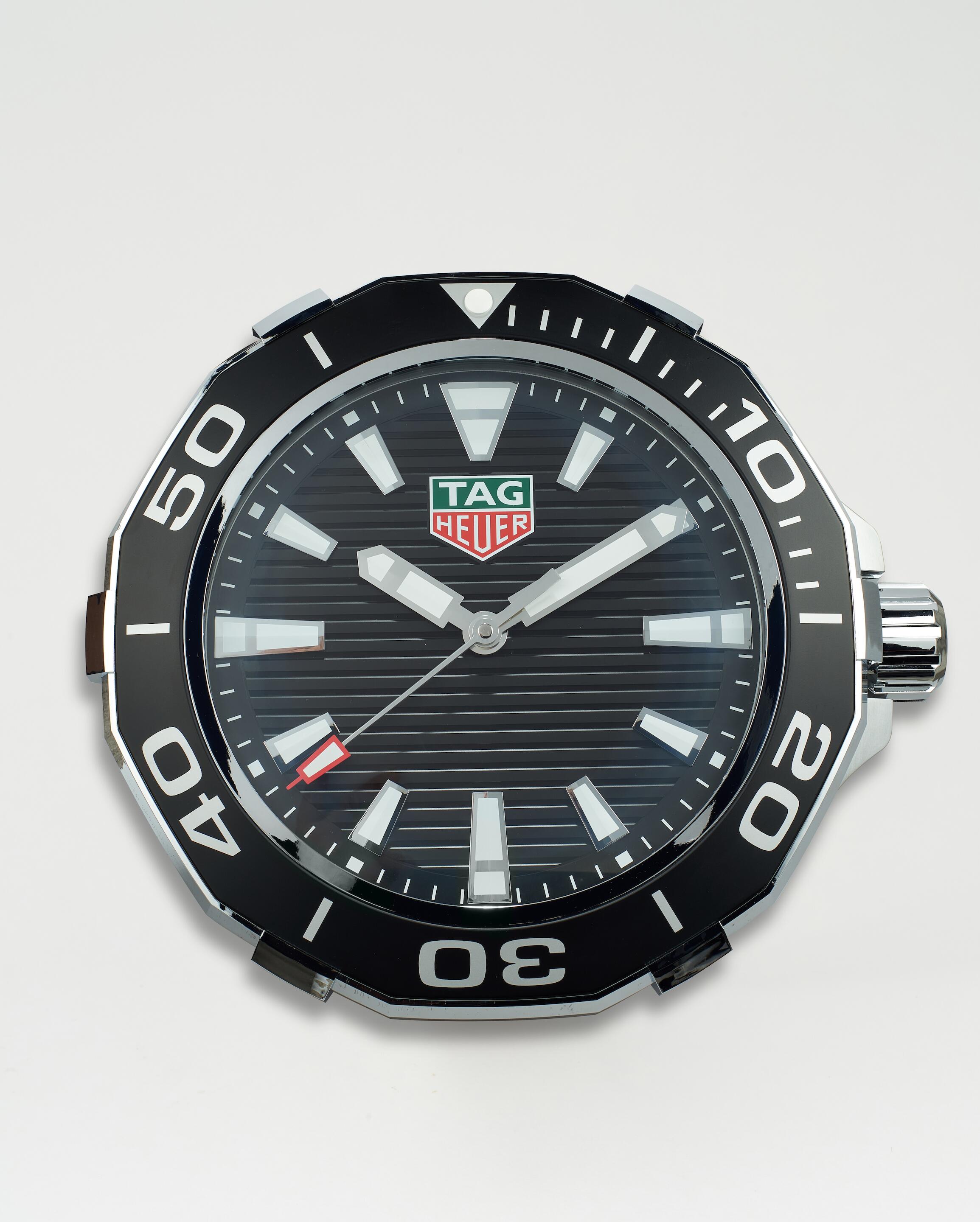 tag heuer desktop clock