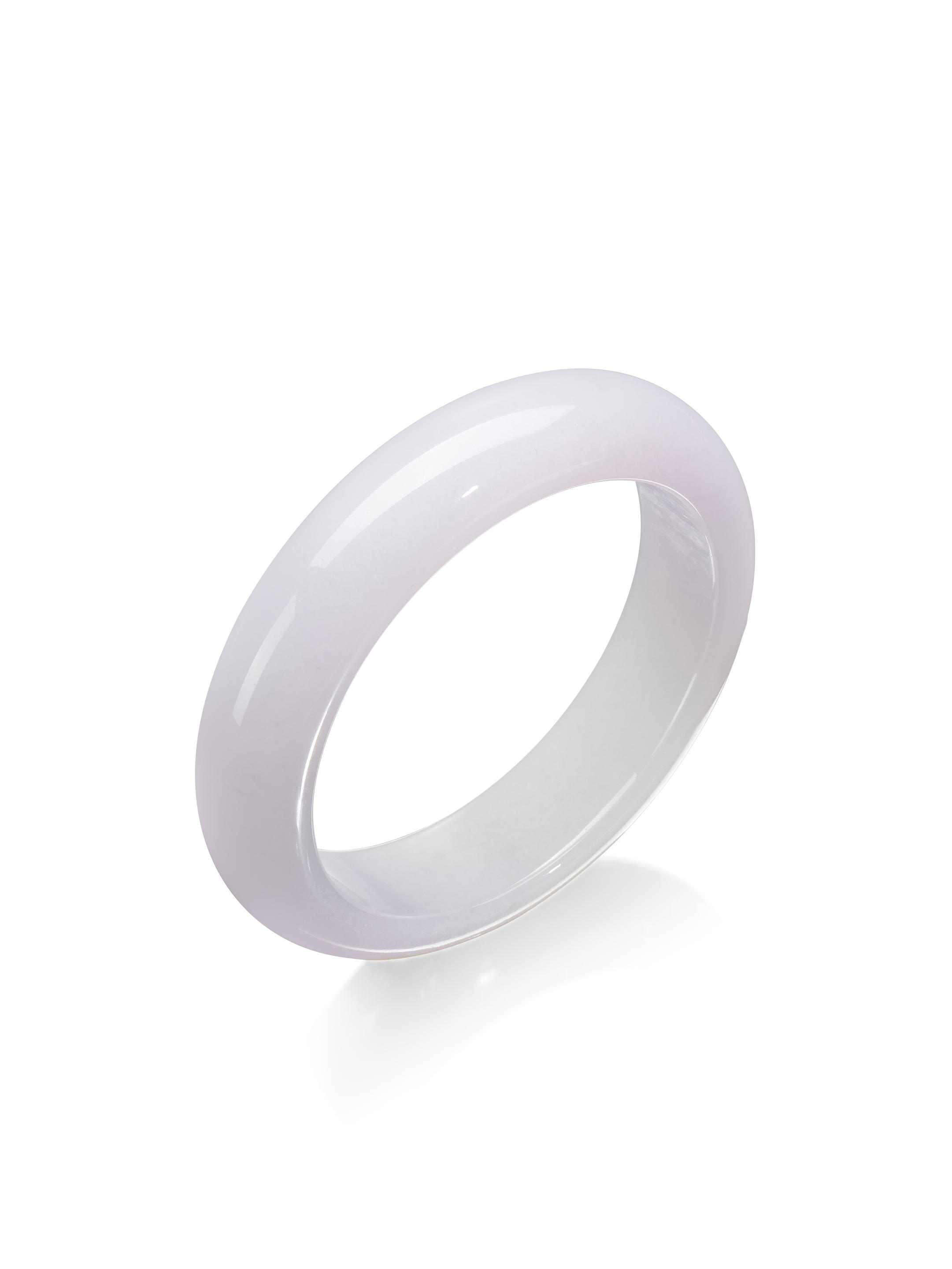 A LAVENDER JADEITE BANGLE