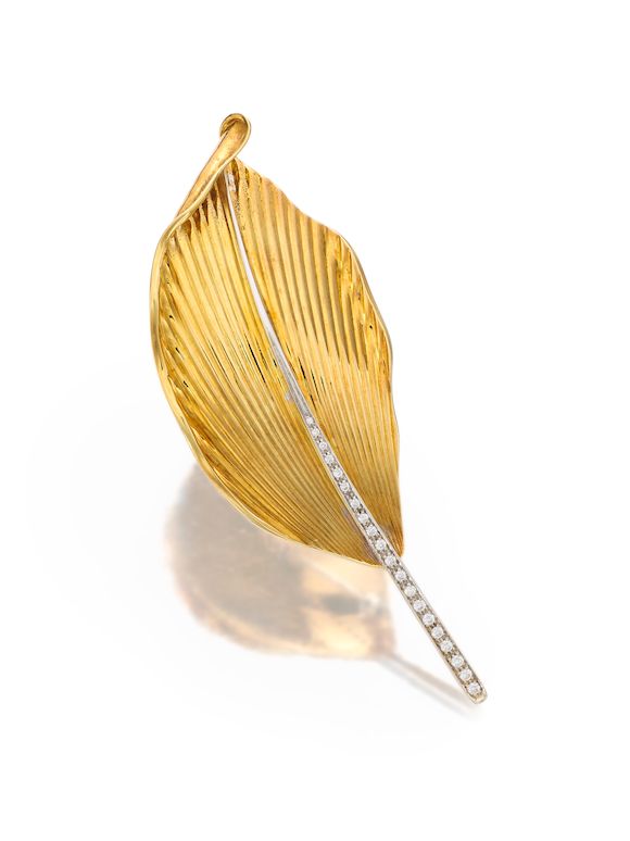 Bonhams GOLD AND DIAMOND 'LEAF' BROOCH