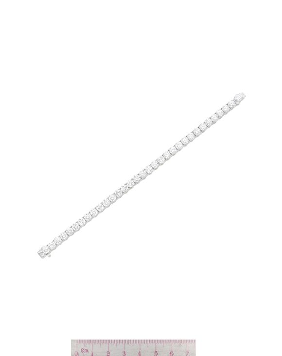 Bonhams DIAMOND TENNIS BRACELET