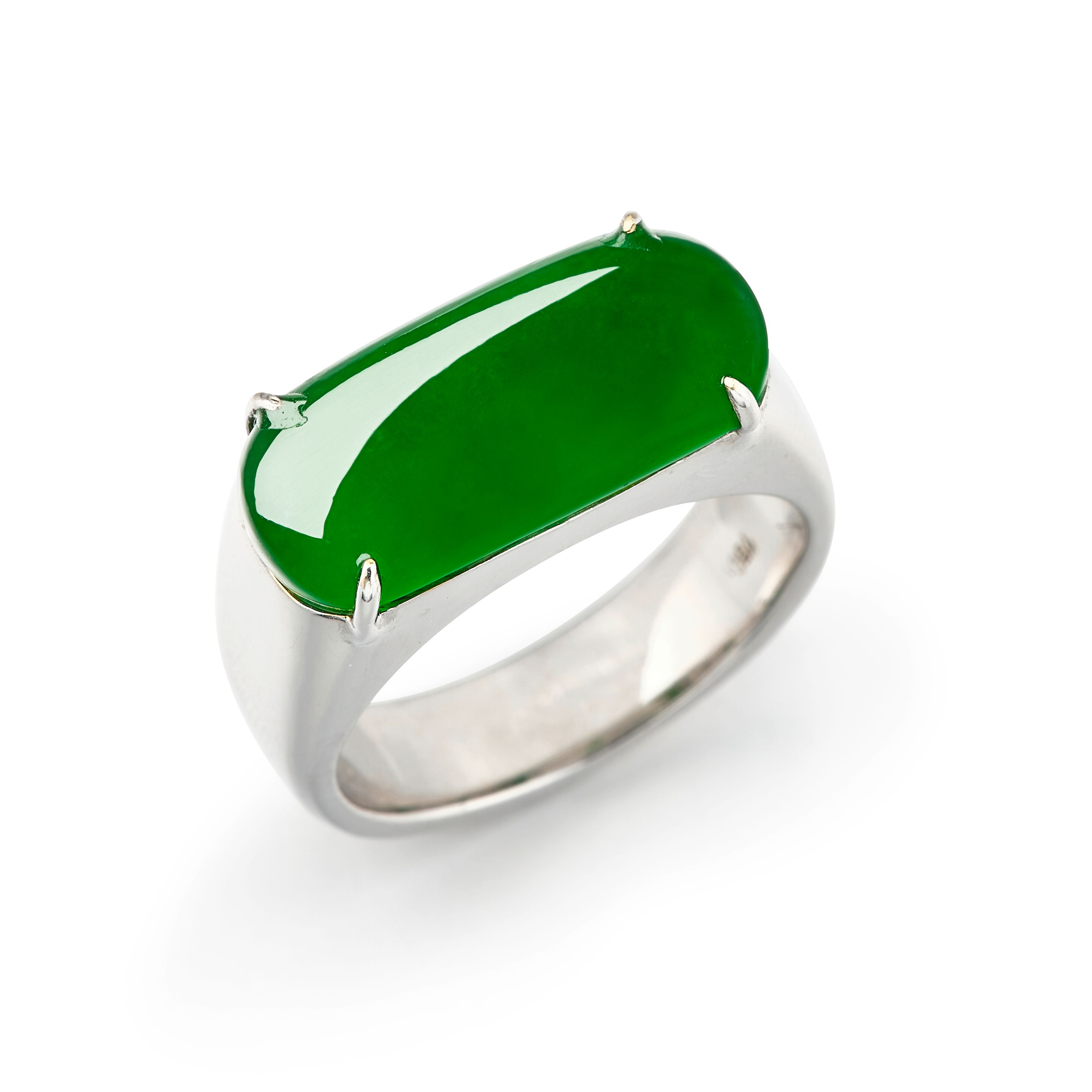 JADEITE 'SADDLE-TOP' RING