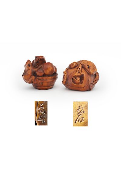 TWO WOOD NETSUKE OF TOADS AND FROGS Signed Gyokuzan [玉山] and Gyokuseki [玉石], 19th/20th century (2)