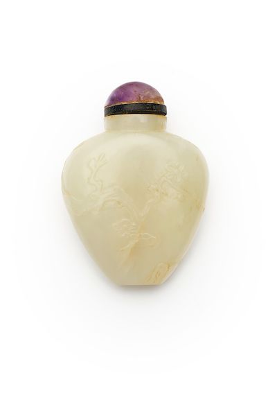 A GREENISH WHITE JADE 'PLUM BLOSSOM' SNUFF BOTTLE 19th century