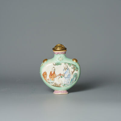 A MOULDED FAMILLE ROSE PORCELAIN 'FIGURES' SNUFF BOTTLE Qianlong four-character mark, mid Qing Dynasty