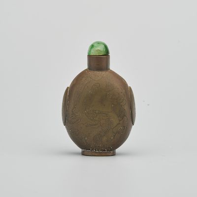 AN ENGRAVED BRONZE 'DRAGON' SNUFF BOTTLE Shunzhi mark, late Qing Dynasty/early Republic Period, 1830-1920