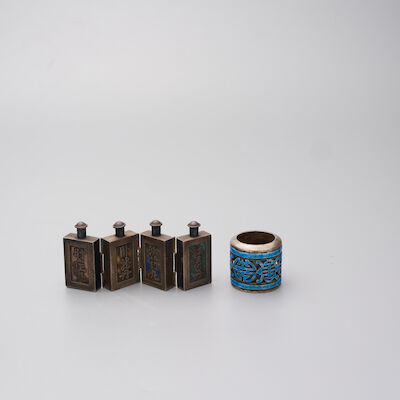 A SILVER AND ENAMEL ARCHER'S RING AND MEDICINE BOTTLE Late Qing Dynasty (2)