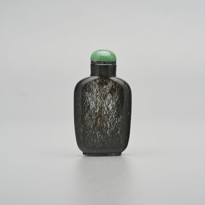 A HAIR CRYSTAL SNUFF BOTTLE 19th century
