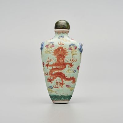 A FAMILLE ROSE 'DRAGON' SNUFF BOTTLE Daoguang four-character mark, mid 19th century