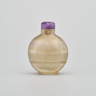 A BANDED AMETHYST SNUFF BOTTLE 19th century