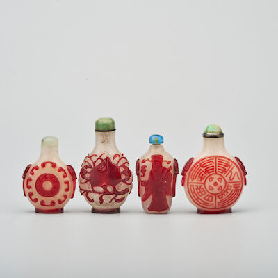 FOUR RED OVERLAY GLASS SNUFF BOTTLES 19th/20th century (4)
