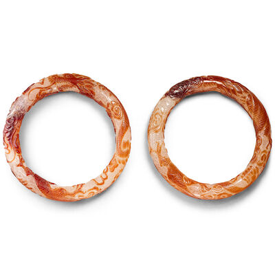 A PAIR OF RED OVERLAY GLASS 'DRAGON' BRACELETS Qing Dynasty (3)