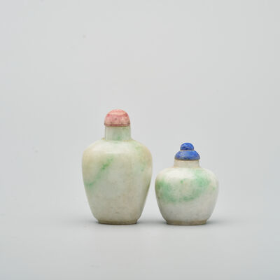 TWO PALE GREEN JADEITE SNUFF BOTTLES 20th century (2)