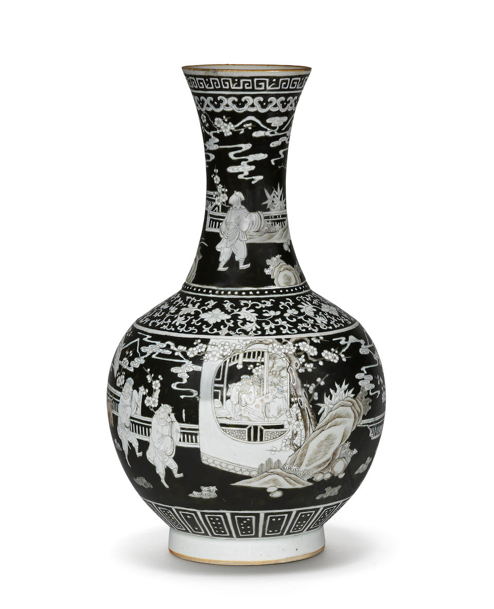 A grisaille-decorated black-ground bottle vase Late Qing Dynasty