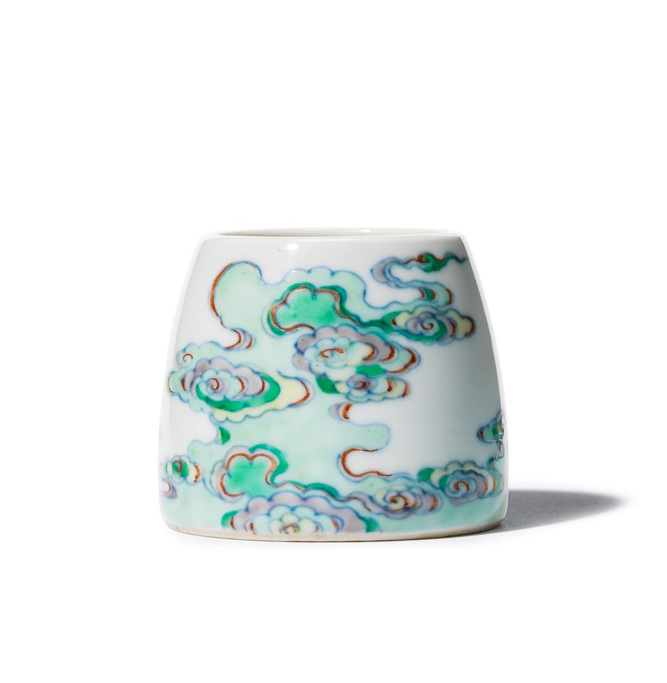 A pair of exceptionally rare Imperial doucai waterpots Yongzheng six-character marks and of the period (4)