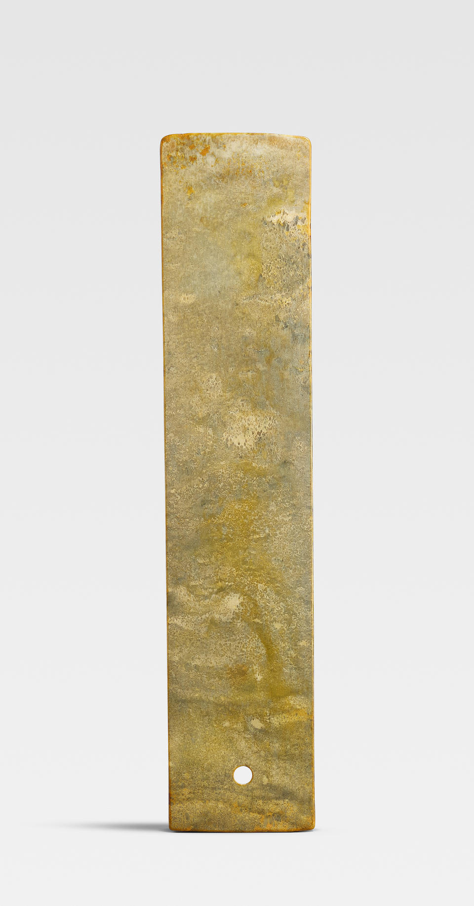 A large archaic green jade blade, gui Late Shang Dynasty (2)