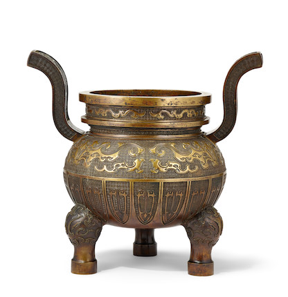 A very rare and large imperial bronze incense burner, chaoguanlu Yongzheng six-character mark and Jing Zhi two-character mark and of the period (2) image 5