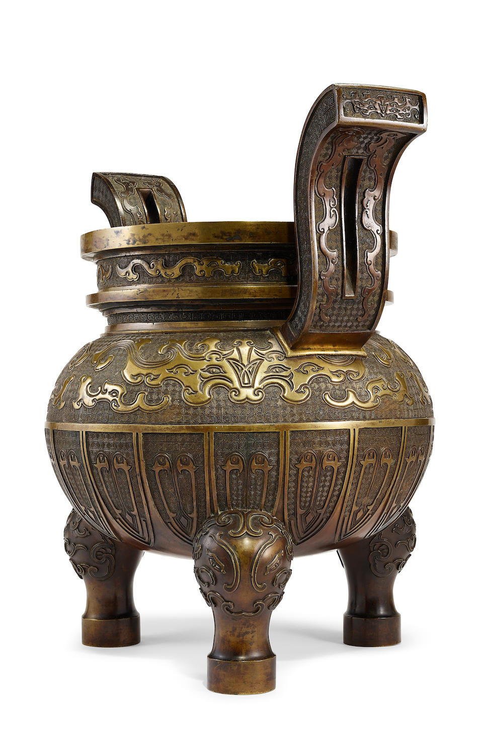 A very rare and large imperial bronze incense burner, chaoguanlu Yongzheng six-character mark and Jing Zhi two-character mark and of the period (2)