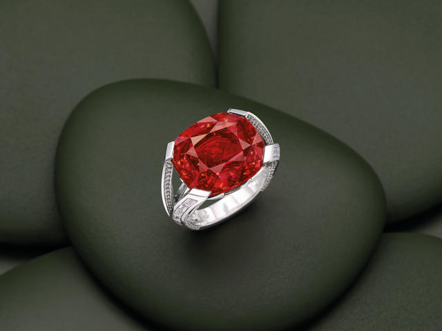 A RARE SPINEL AND DIAMOND RING, LOUIS VUITTON,