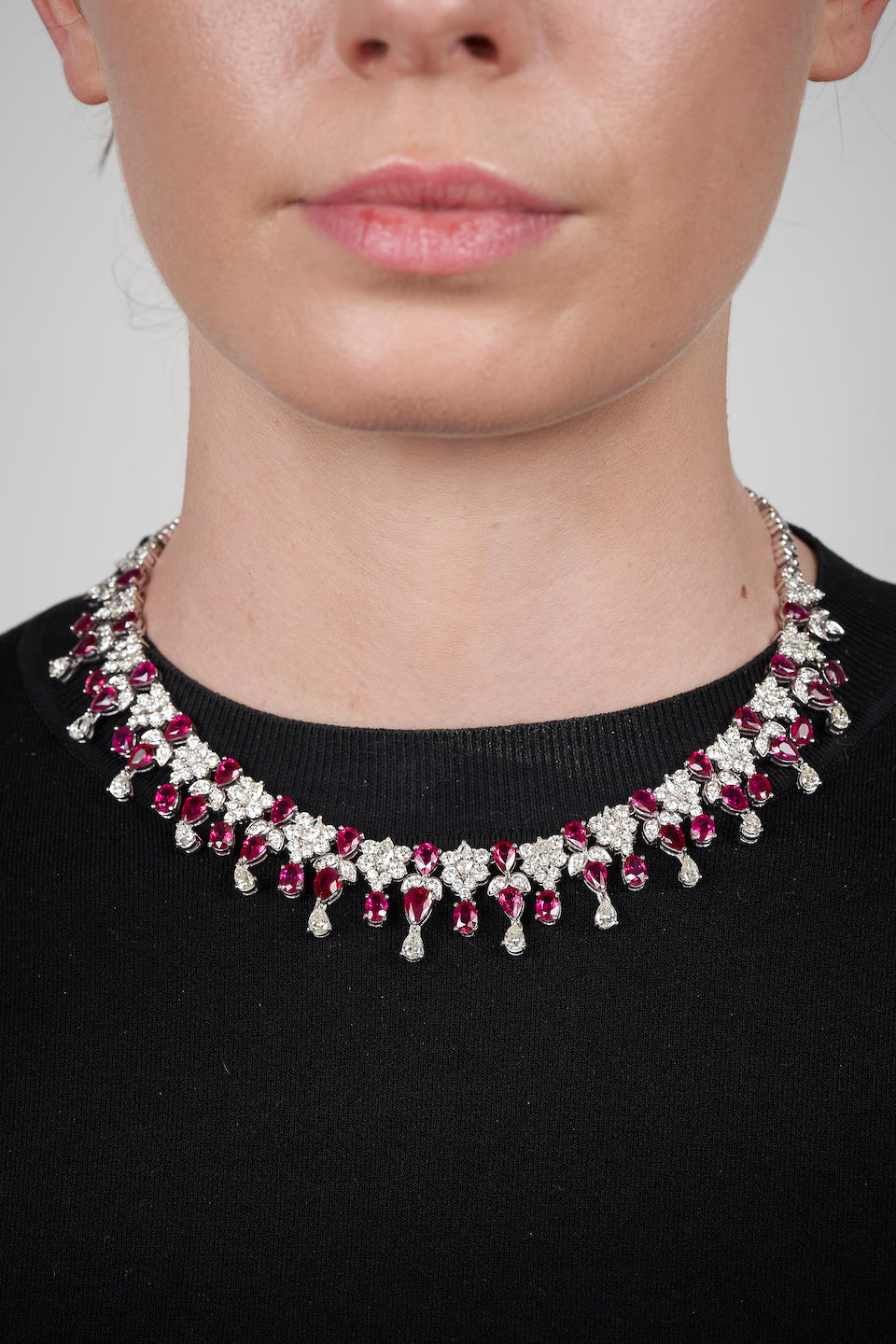 A SPLENDID RUBY AND DIAMOND NECKLACE