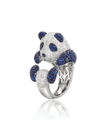 Pandi Rind Bonhams : SAPPHIRE AND DIAMOND 'PANDA' RING