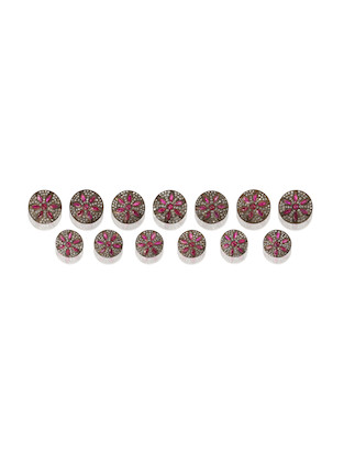 Bonhams : RUBY AND DIAMOND BUTTON SET, EARLY 20TH CENTURY (13)