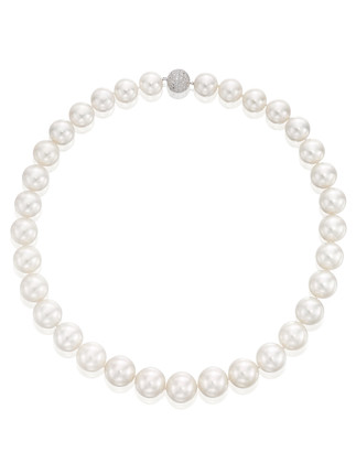 CULTURED PEARL AND DIAMOND NECKLACE image 1