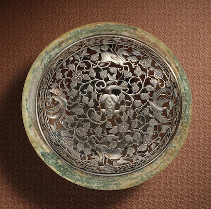 A GREEN-GLAZED JAR Han Dynasty or later image 2