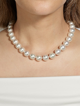 CULTURED PEARL AND DIAMOND NECKLACE image 2
