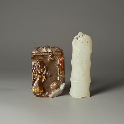 A WHITE JADE 'BAMBOO' WRIST REST AND AN AGATE 'WANG XIZHI AND GEESE' PLAQUE Late Qing to Republic Period (2)
